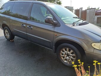 Chrysler Grand Voyager - 3