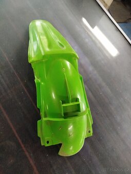 Blatník Kawasaki kx 125/250 1997 - 3