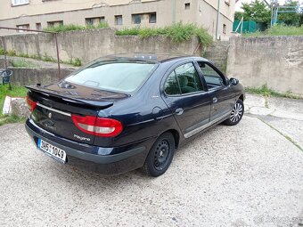 Prodám Renault Megan 1.4i - 3