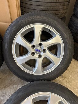 Prodám použitou zimní sadu Volvo 5x108 205/60/16 - 3