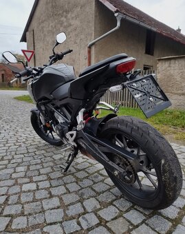 Honda CB125R - 3