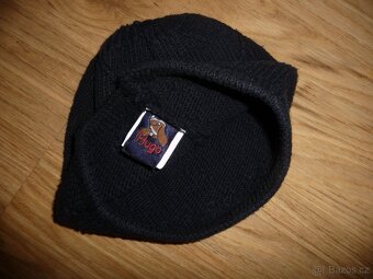 Přechodová čepička Hugo na 6-8L- vel.122/128 - 3