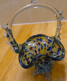 Hutní skleněný košík s uchem – barevné skvrnité sklo - 3