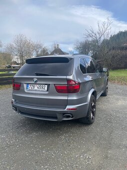 Bmw X5 e70 4.8i V8 - 3