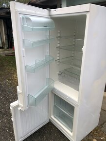 Prodám lednici Liebher - 3