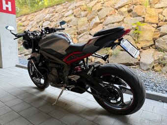 Triumph Street Triple 765 R - podzimní cena - 3