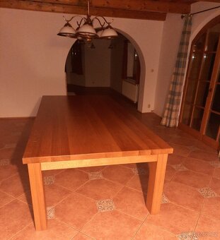 Prodám luxusní dubový stůl - 3