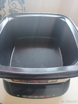 Elektricky pecici a varici hrnec - 3