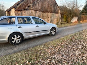 Škoda Octavia Combi TDi 77 Kw 2011 - 3