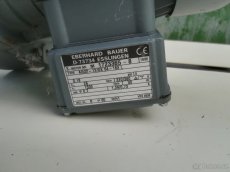 Na prodej elektromotor s převodovkou - 3