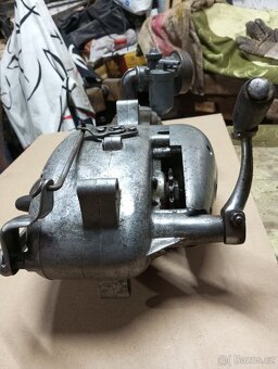 Jawa 550, 555 pařez motor - 3