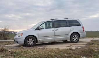 2010 Chrysler Town Country 4,0 - 3