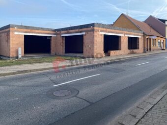 Pronájem obchodního prostoru 280 m2 v Oslavanech, okres Brno - 3
