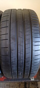 Pirelli 295/40 R19 108Y 5,5mm - 3