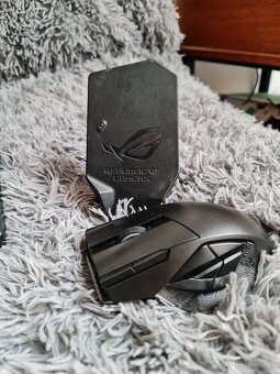 Asus ROG Spatha+ROG Strix Flare - 3