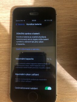 iPhone SE 2016 - 3