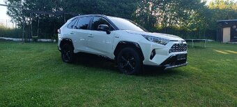 Toyota RAV4 2.5 Hybrid Selection 4x4 Čr - 3