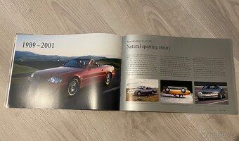 Prospekt Mercedes SL vydaný k výročiu 60. rokov triedy SL - 3