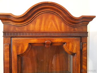 Nabízím vysoký elegantní skleník s osvětlením - 3