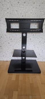 Kvalitní stojan na TV I s TV LG 42LH5000 - 3
