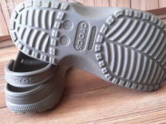 Pantofle CROCS - 3