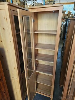 VITRÍNA- KNIHOVNA IKEA HEMNES - 3