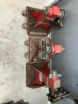 Klempířské kozy ke stolici - 3