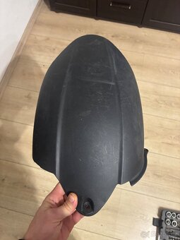 Zadni blatnik na Kawasaki Zx10R Ninja 08-10 - 3