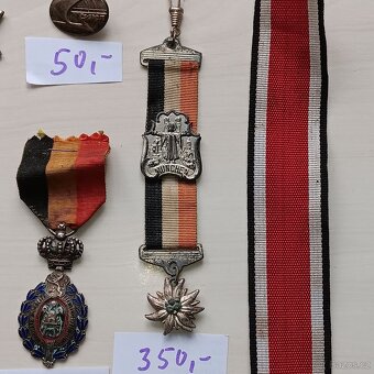 Vojenské odznaky a medaile - 3