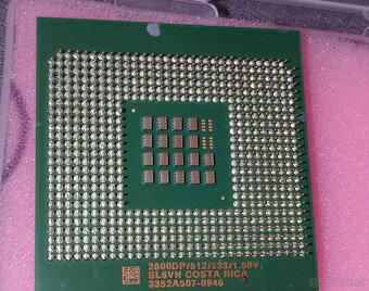 retro otestovany Xeon 2800 DP/512 KB / 533 MHz / 1.5 SL6VN S - 3