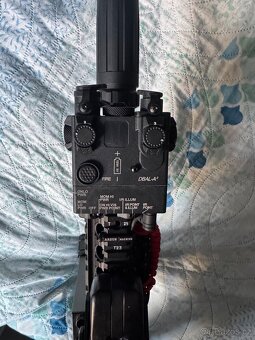 Airsoft M4 elektrická + příslušenství - 3