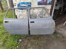 Škoda 110L zadní dveře - 3