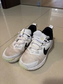 Tenisky NIKE vel. 31 - 3