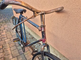 Historické kolo, tzv. Baťa - 3