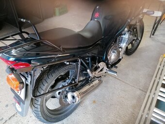 Yamaha Diversion 600 - 3