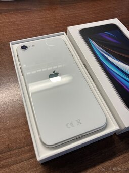 iPhone SE 2020 128GB White - 3