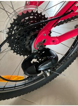 Dětské kolo Specialized Hotrock 24 - acid pink/black - 3