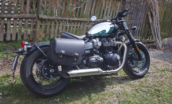 Triumph Bonneville Bobber - 3