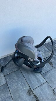 Dětská autosedačka + isofix základna BeSafe IZi Go - 3