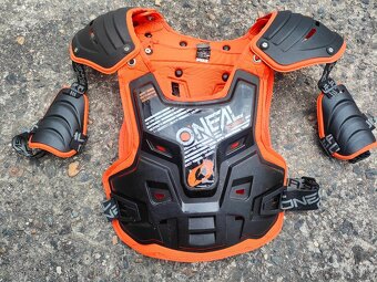 Hydratační vak Zn. KTM+ ledvinka FOX a hrudní chránič. - 3