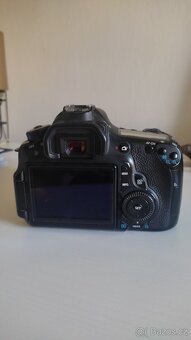 Zrcadlovka Canon 60D - 3