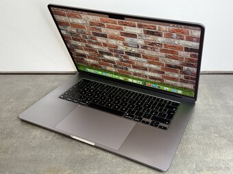 MacBook Air 15'' 2023 / M2 / 8GB / 512GB SSD / Space Gray - 3