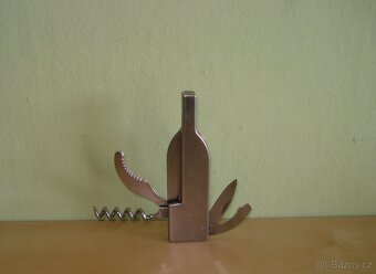 Vývrtka (nůž) ve tvaru láhve - 3