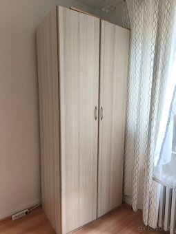 Stěna skříní+ malá skříň - 3