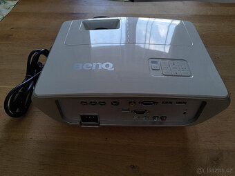 Projektor BenQ W1060 - 3