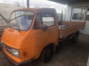 Mercedes Benz 207 - 3