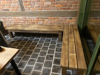 Masivní dřevěná lavice drásaná - 3