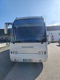 Obytný autobus (speciál na přepravu závodního vozu) - 3