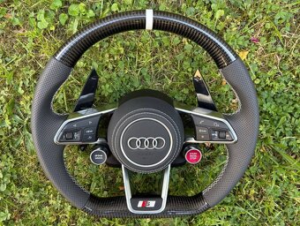 AUDI R8 VOLANT SPORTOVY - START/STOP DRIVE SELECT - 3