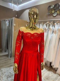 Luxusní červené šaty - 3